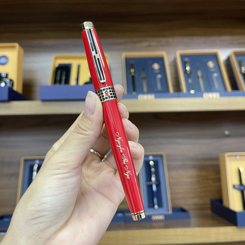 Wiix miễn phí khắc tên lên sản phẩm