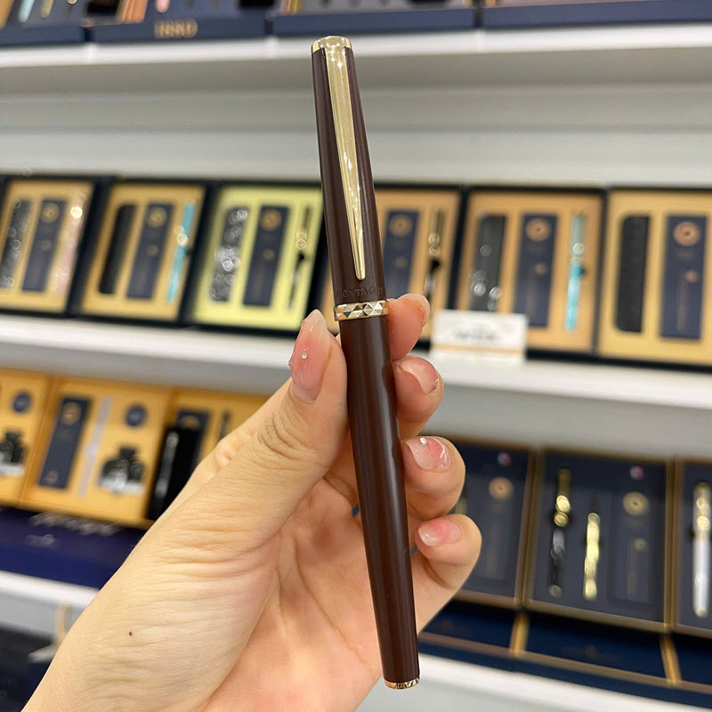 Bút ký cho CEo thể hiện sự lịch lãm, chuyên nghiệp