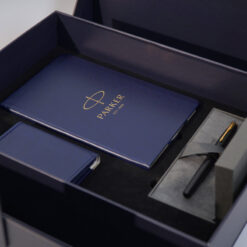 Bộ quà tặng bút ký Parker SON X M Black GT TB 1950878 kèm sổ da, ví da; hộp và túi hãng